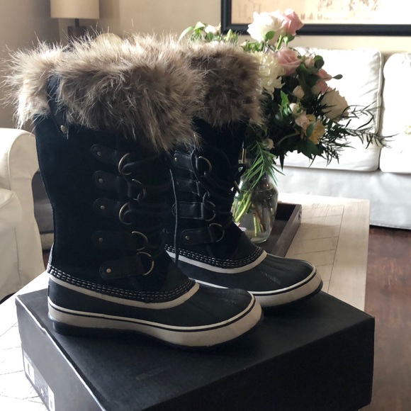 Sorel Joan of Arch Boots - Picture 1 of 8